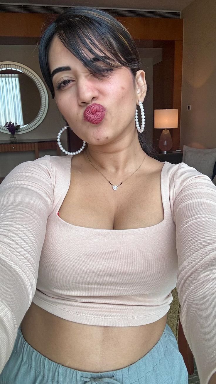 Independent Beautiful Girl in Aligarh