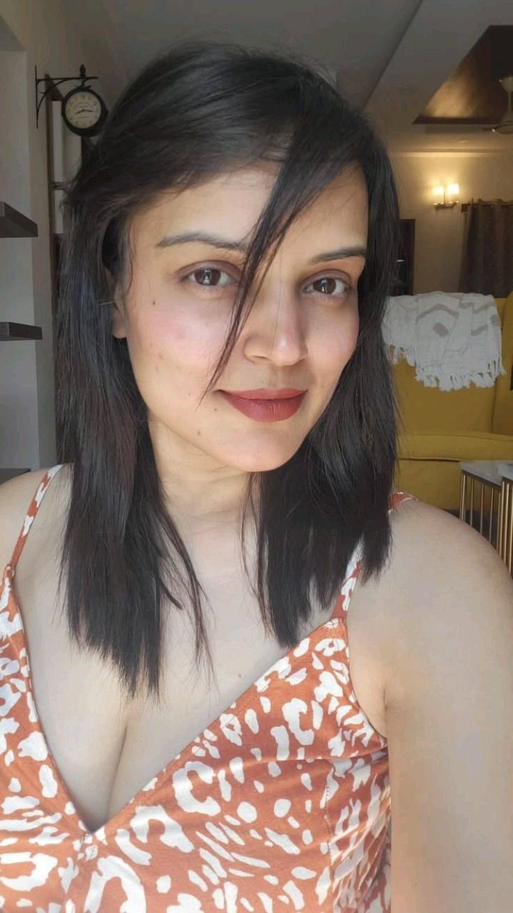 Beautiful Escort Available Now in Ahmednagar